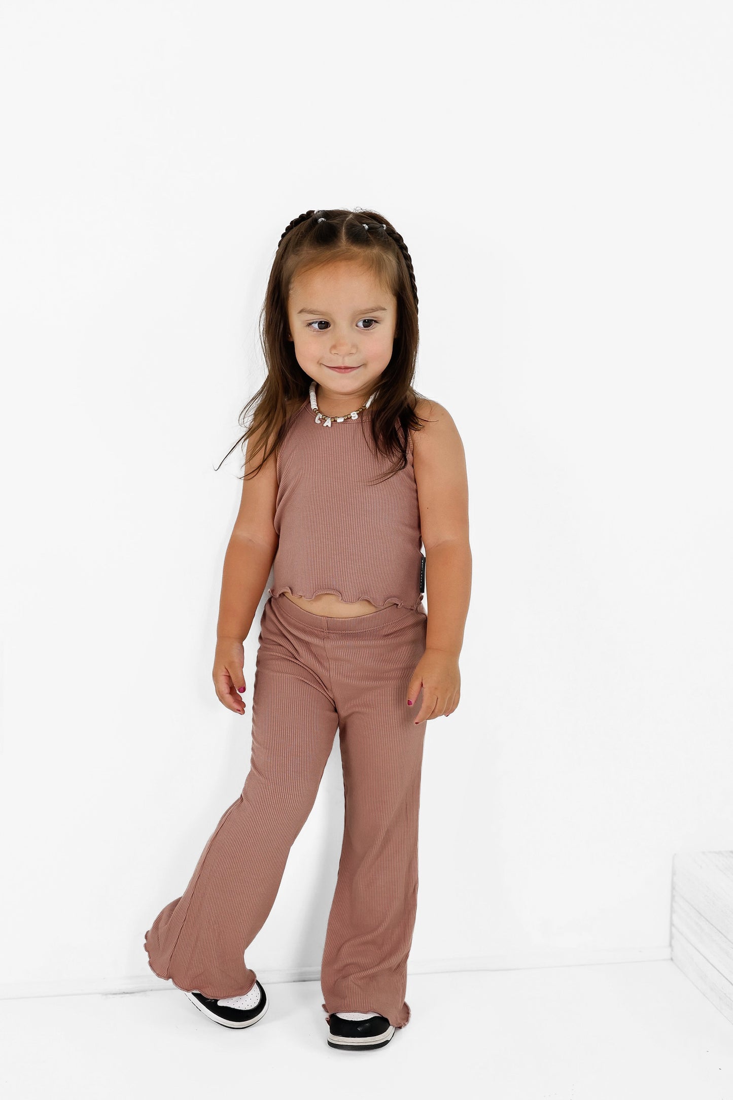 BAMBOO RIBBED LETTUCE TRIM HALTER TOP - ROSÉ