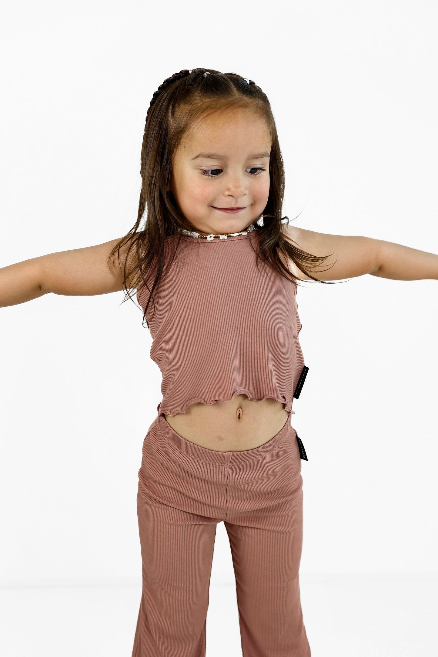 BAMBOO RIBBED LETTUCE TRIM HALTER TOP - ROSÉ