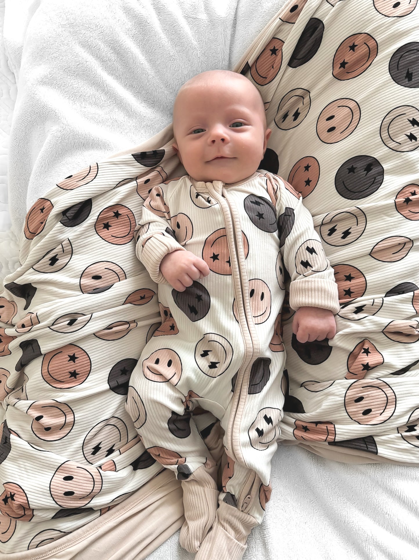 BAMBOO RIBBED CRUISER PAJAMAS - SMILEYS
