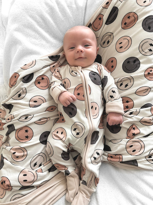 BAMBOO RIBBED CRUISER PAJAMAS - SMILEYS