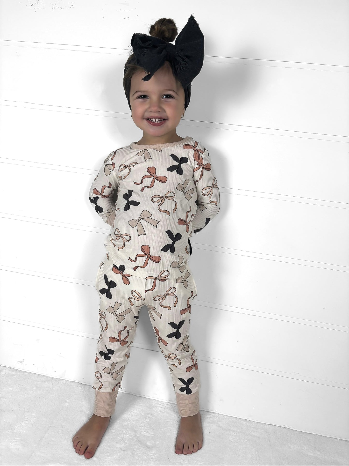 BAMBOO RIBBED 2 PIECE PAJAMA SET - BOWS