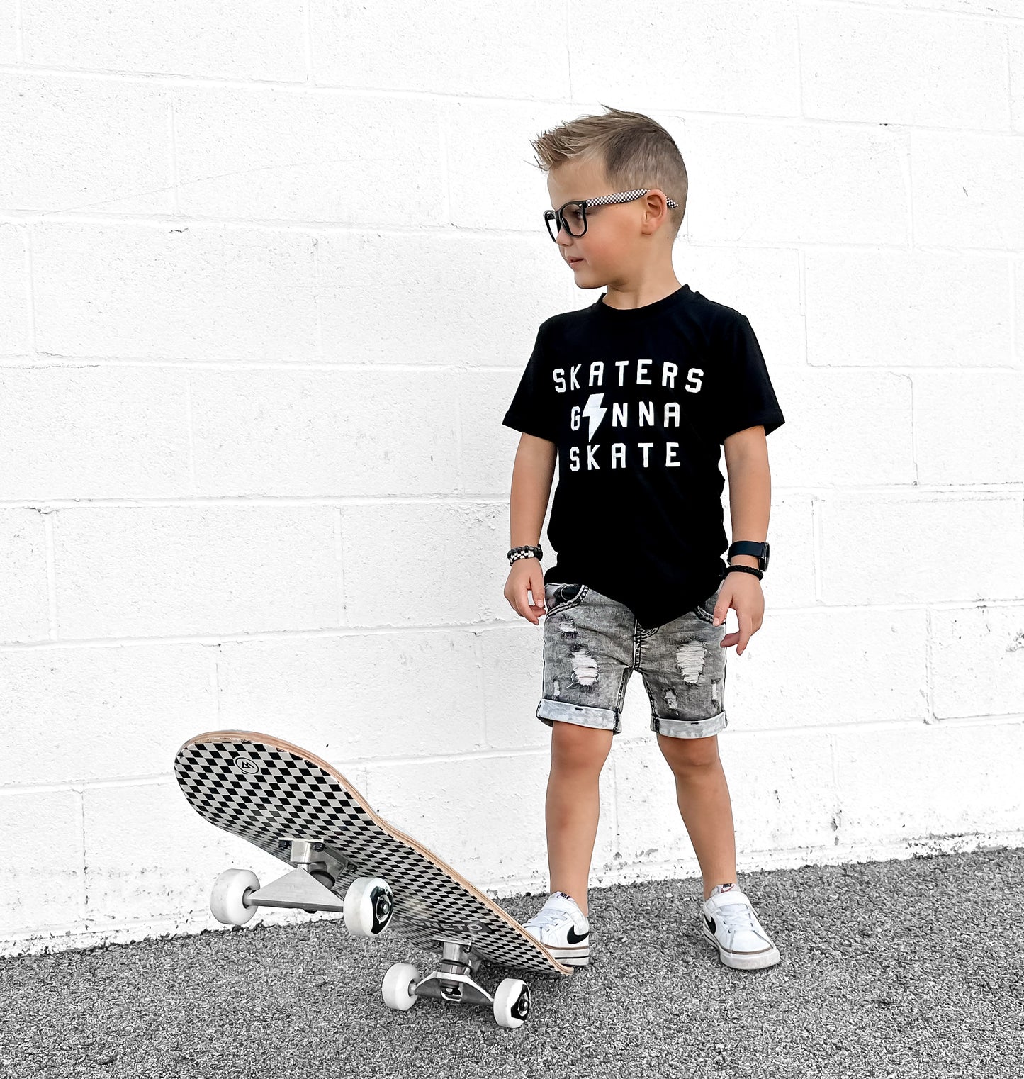 SKATERS GONNA SKATE - BAMBOO TEE