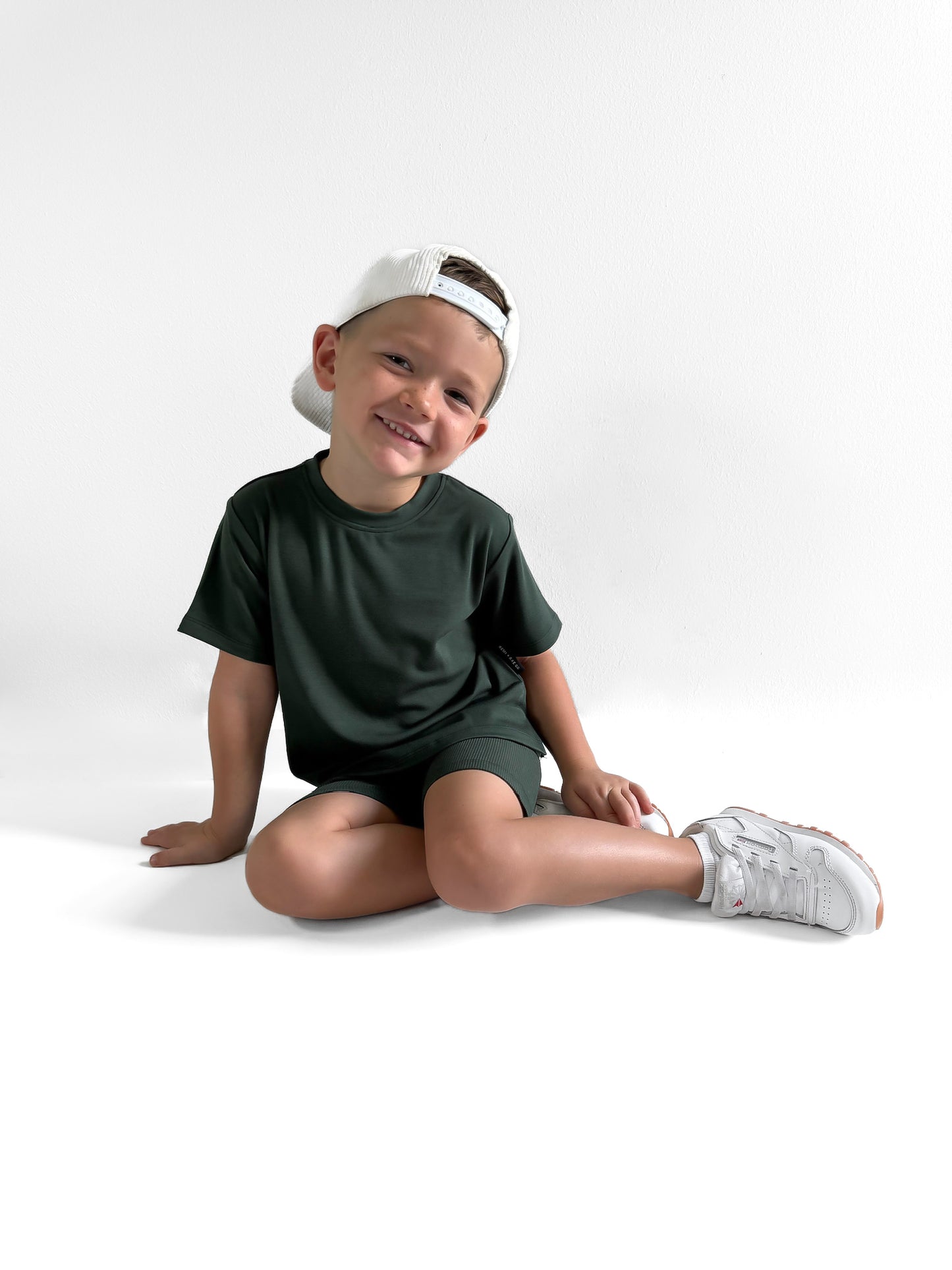 BAMBOO RIBBED BIKER SHORTS - FOREST