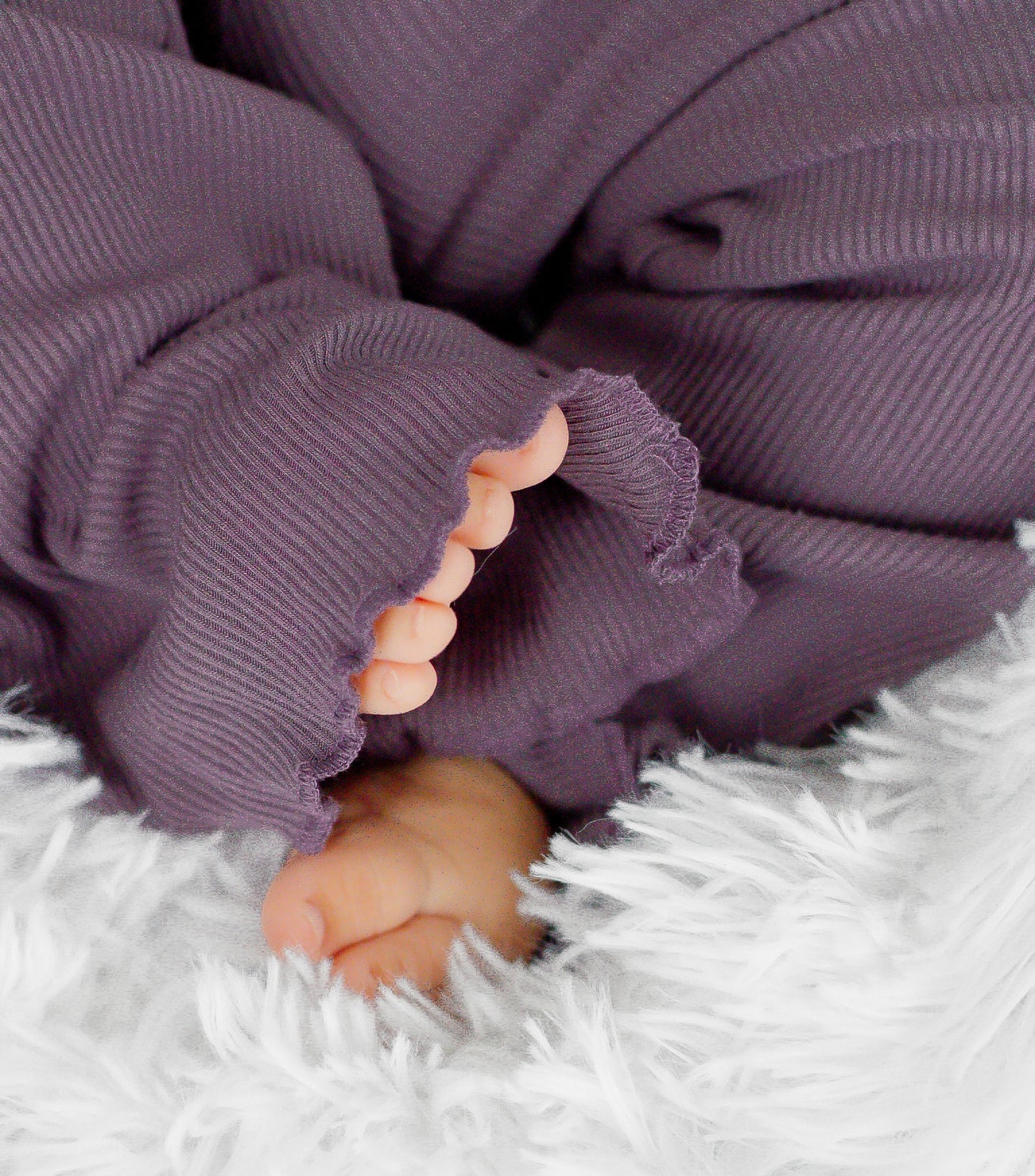 BAMBOO RIBBED FLARE LEGGINGS - PLUM