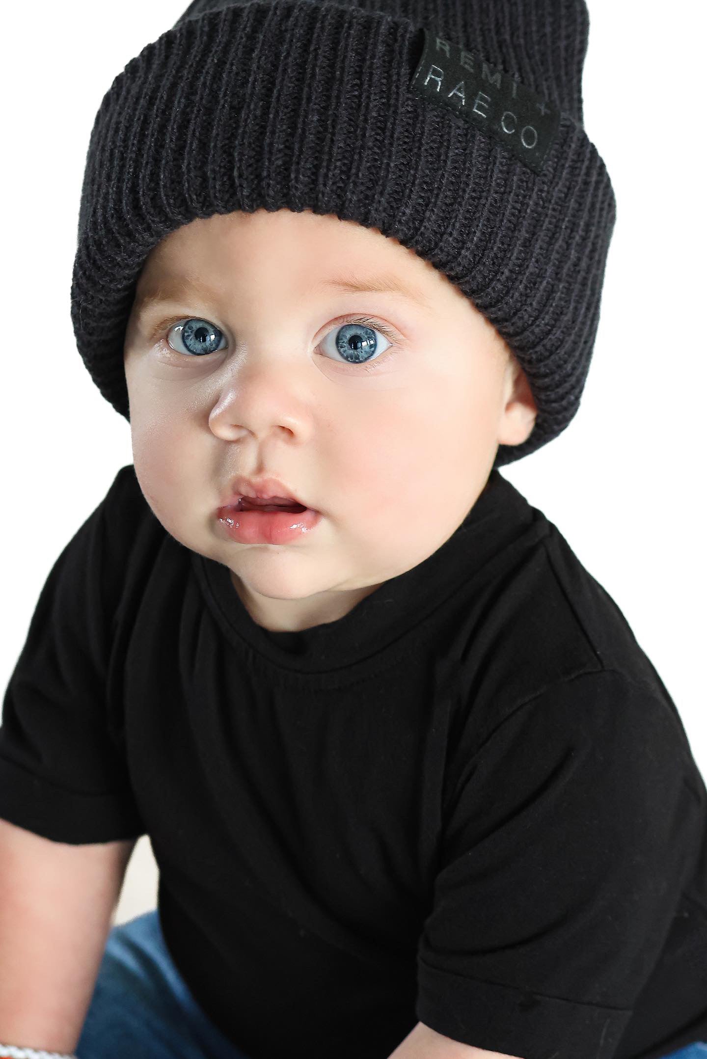 BEANIE - BLACK